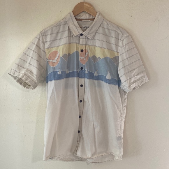 Other - Captain Fin back to the beach button up short sleeve shirt. Size Large.